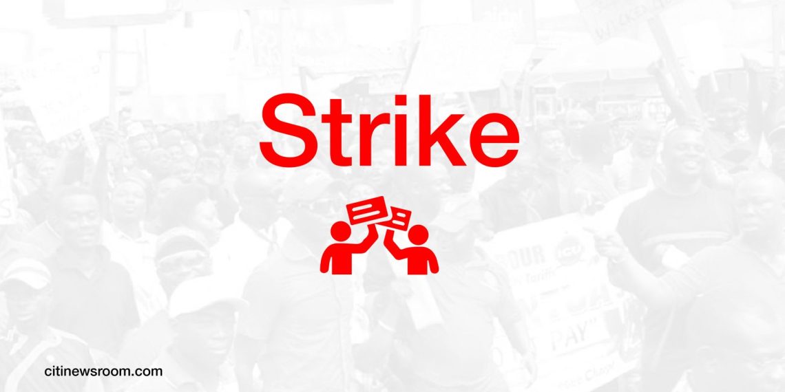 Leadership of striking university staff to meet go